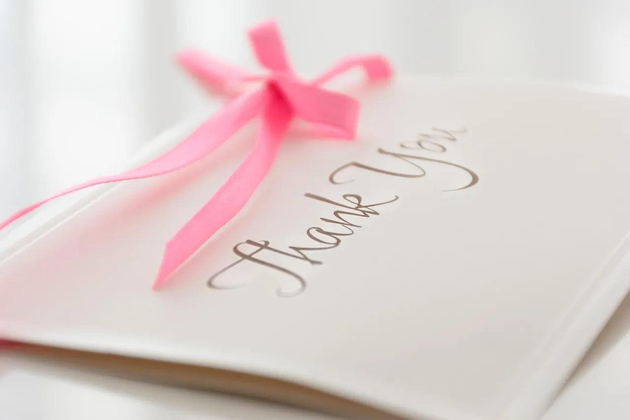 Daily Gratitude Prompts: 10 Powerful Questions to Transform Your Day